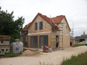 Maison au coeur d'un village de Bourgogne